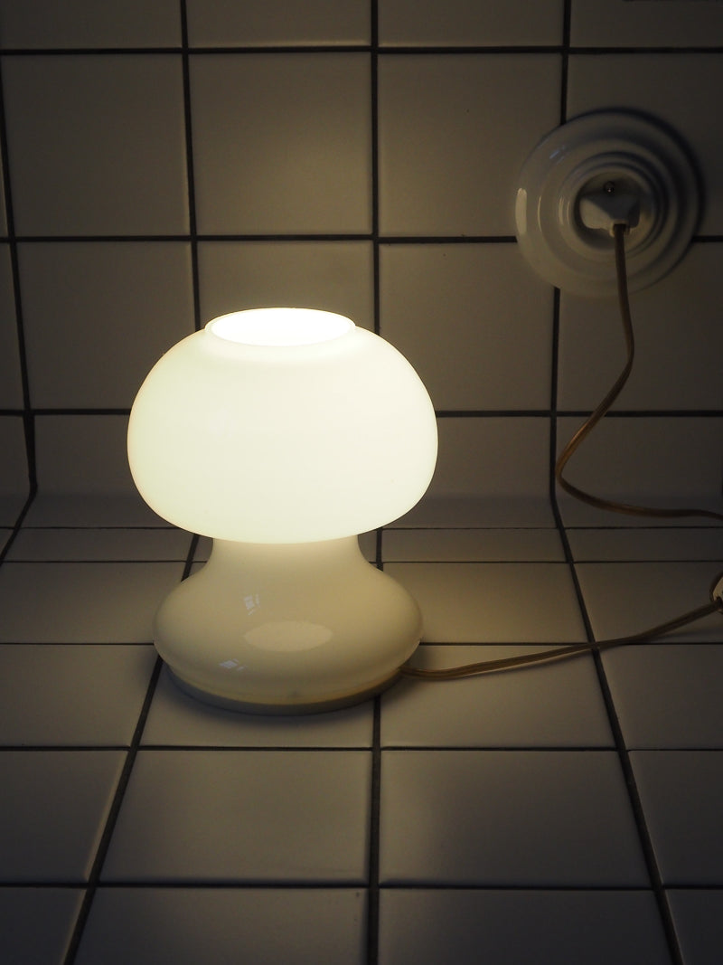 Lampe champignon Space Age 70s – Verre blanc opaline - Vintage