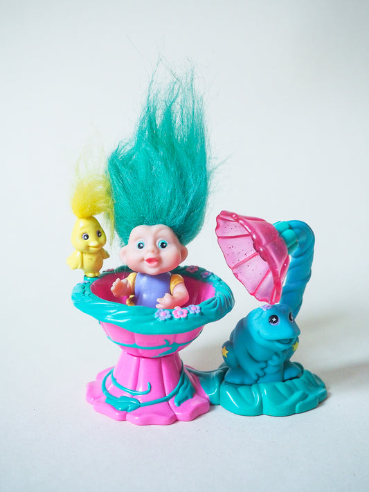 🧚‍♀️ Magic Troll Babies – “Flower Shower / Fountain & Frog” (1992) – Set vintage complet & rare