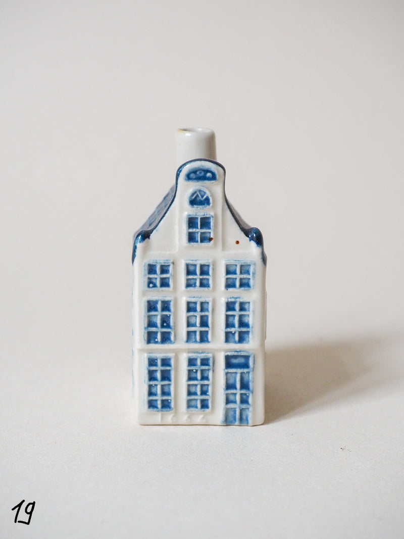 Maison hollandaise miniature Bleu de Delft pour KLM Airlines