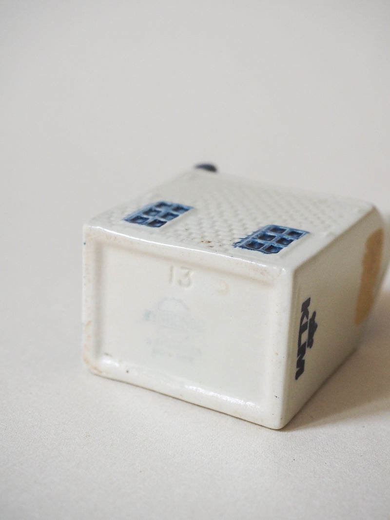 Maison hollandaise miniature Bleu de Delft pour KLM Airlines