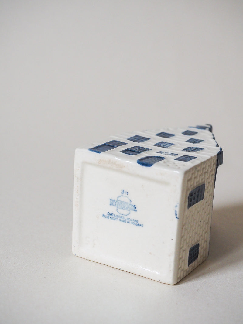 Maison hollandaise miniature Bleu de Delft pour KLM Airlines