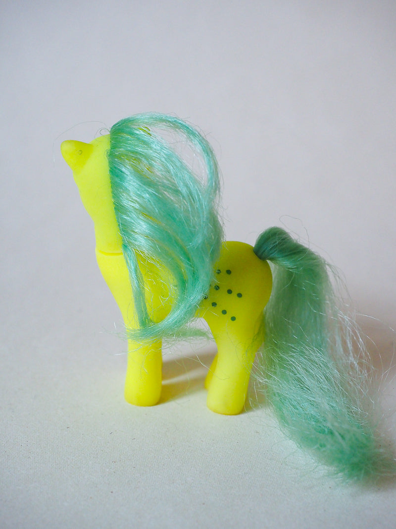 Lot de deux bébés poneys vintage