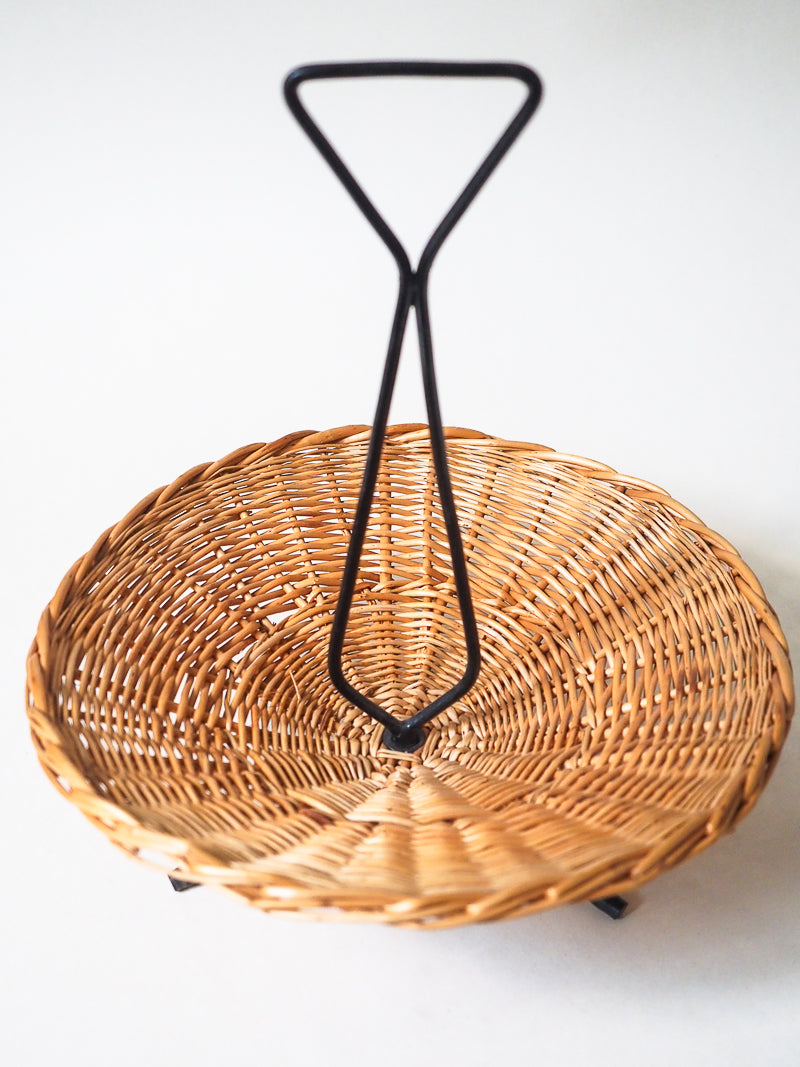 Coupe à fruits tripode en osier tressé – Structure en métal