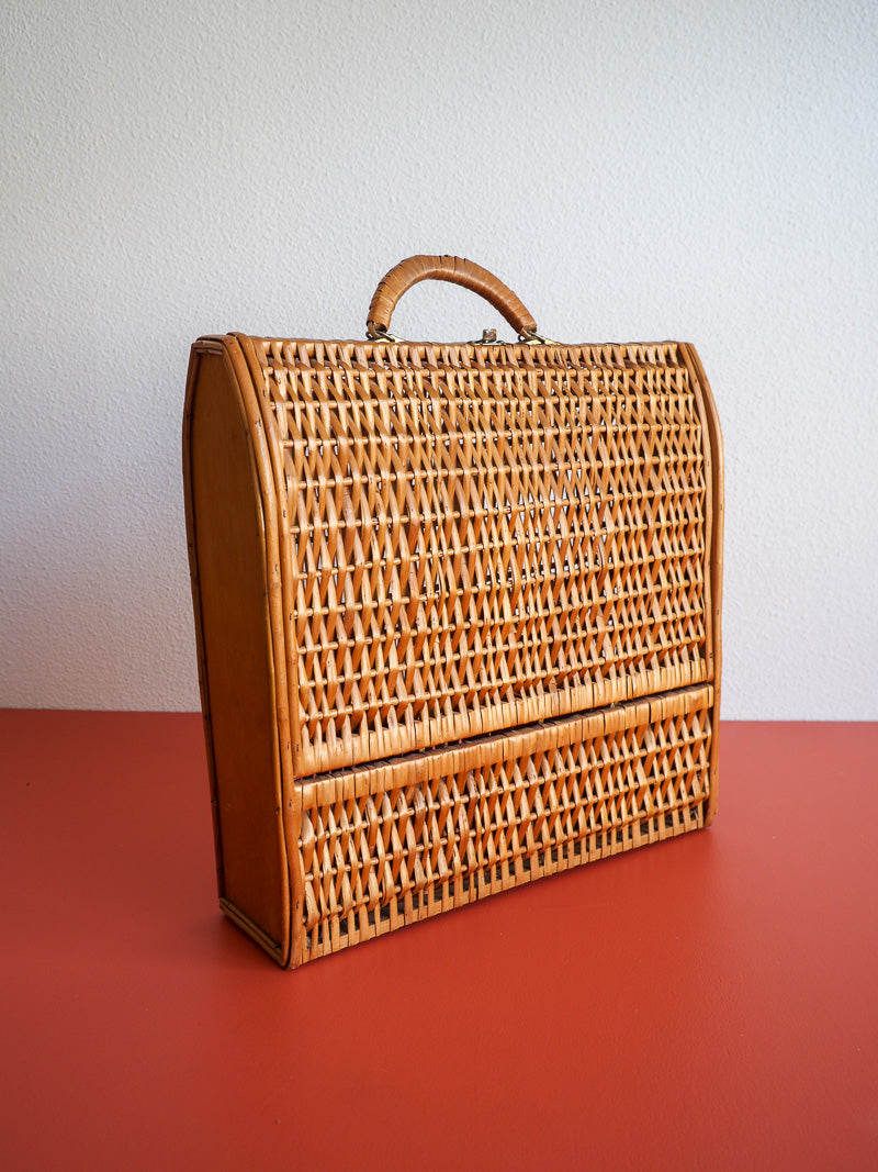 Porte-bouteilles panier en rotin