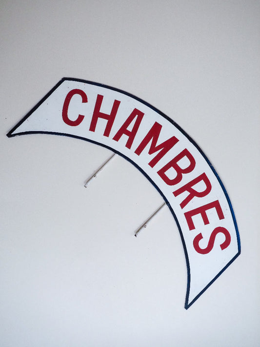 Ancienne enseigne métallique peinte à la main – "Chambres"