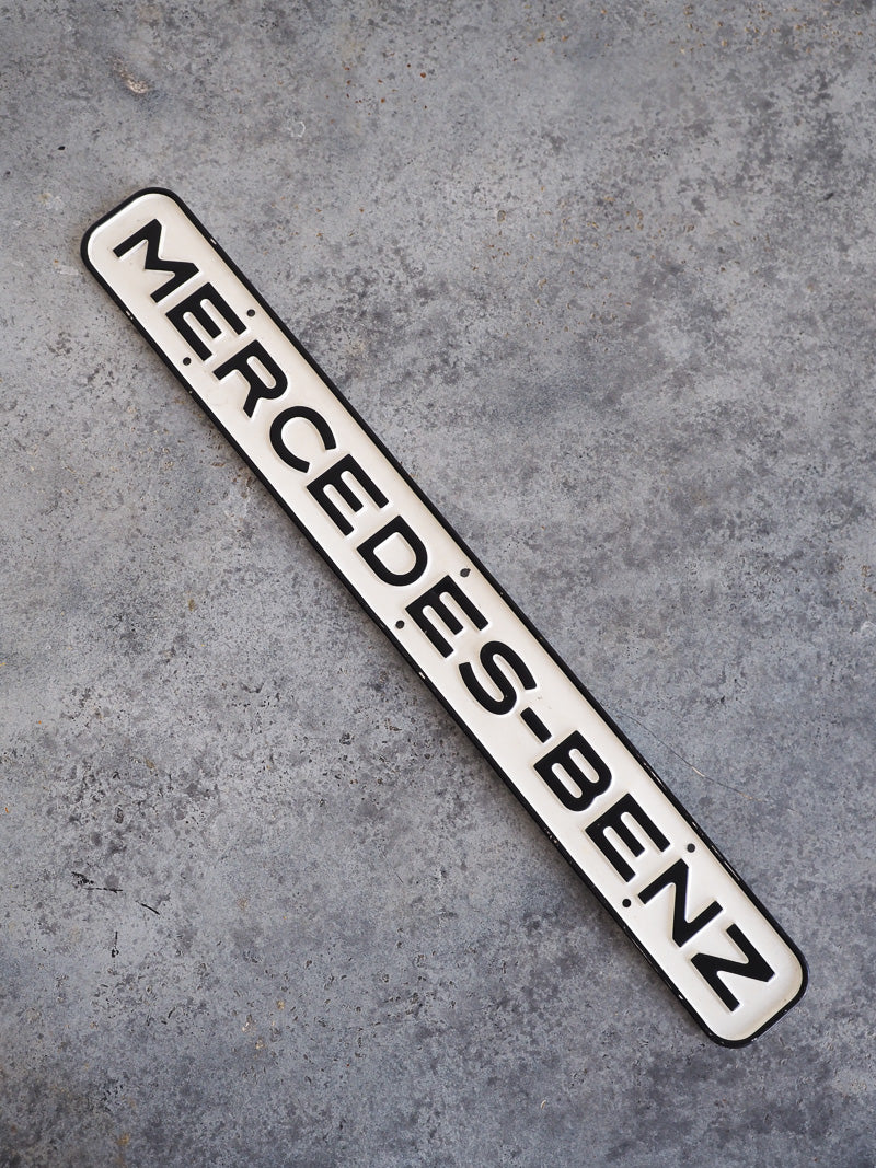 Plaque de camion en relief Mercedes-Benz