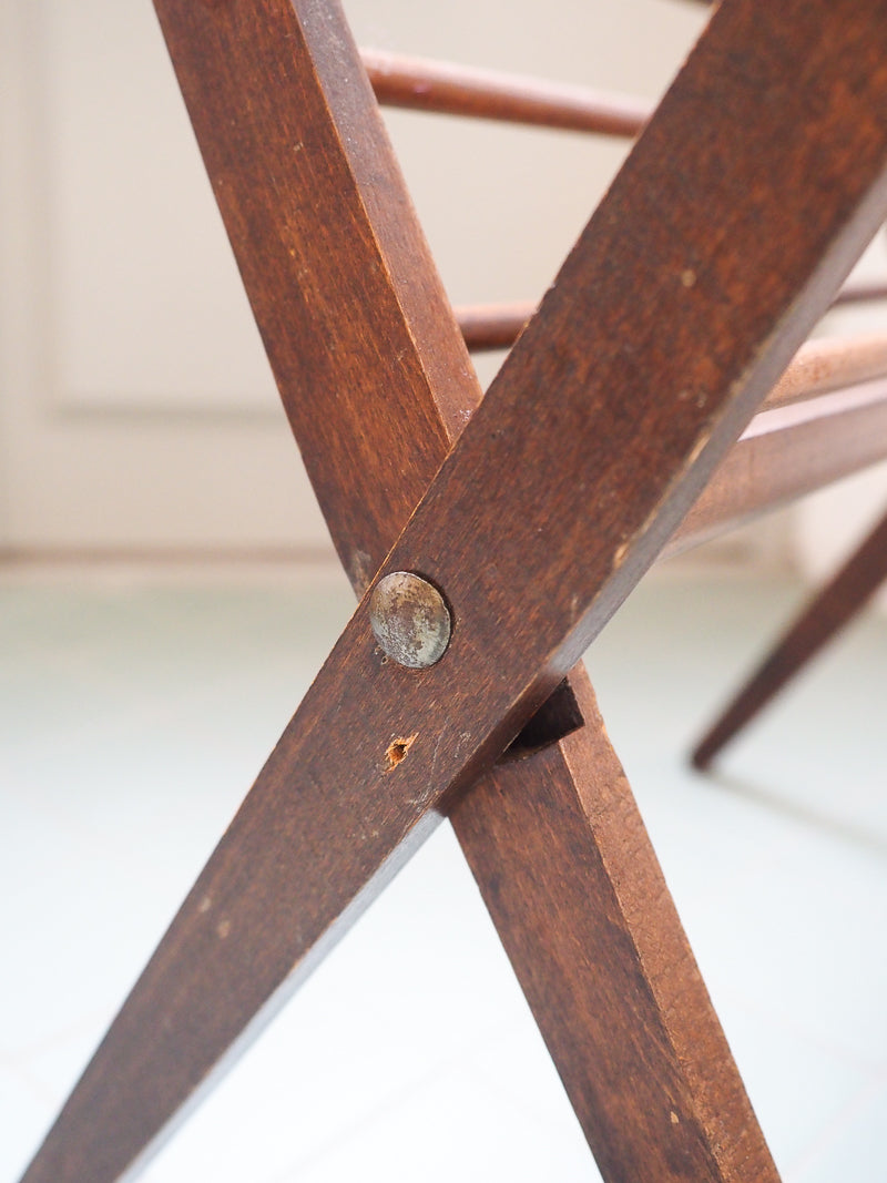Porte-revues vintage pliant en bois – Style scandinave