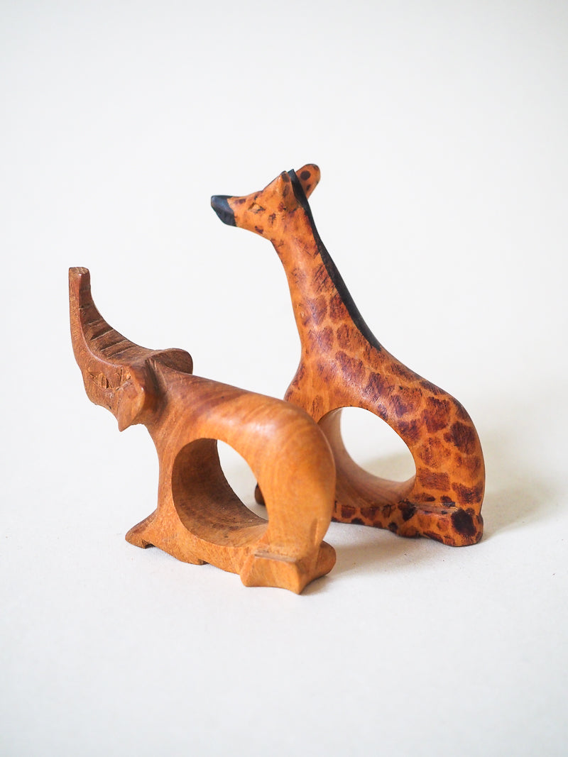 Ronds de serviette artisanaux africains – Lot de 2 – Éléphant et Girafe