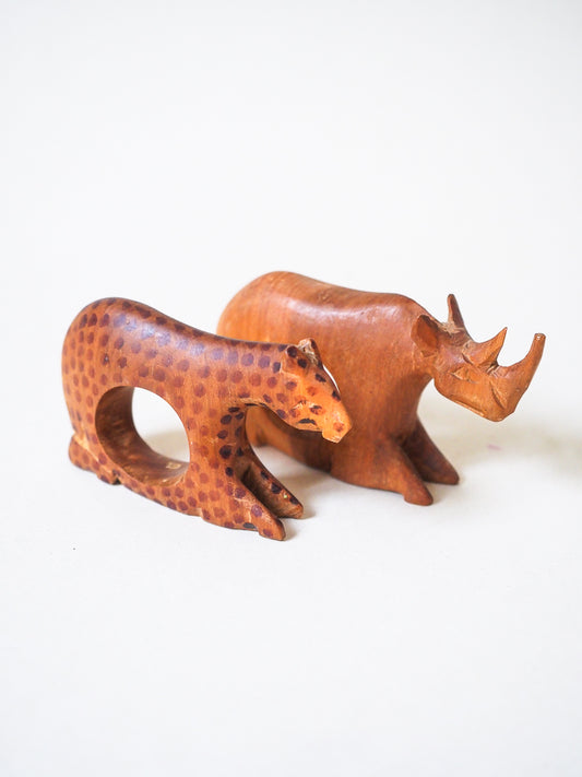 Ronds de serviette artisanaux africains – Lot de 2 – Rhinocéros et Guépard