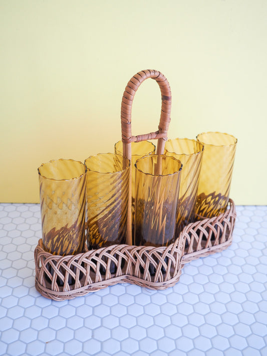 Service de 6 verres à orangeade et panier en rotin