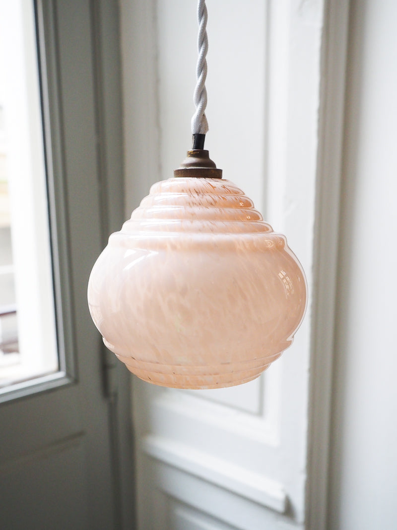 Abat-jour verre de Clichy – Moucheté rose • Douille laiton • Électricité neuve • Vintage – B22