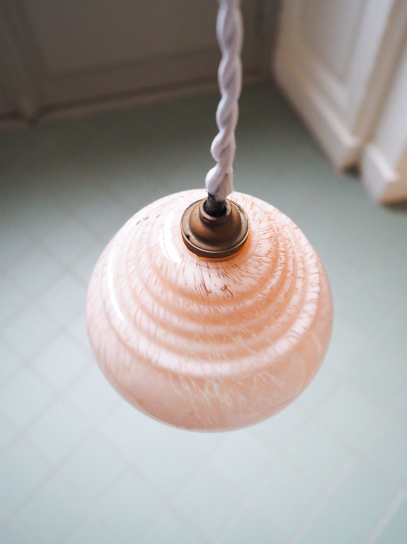 Abat-jour verre de Clichy – Moucheté rose • Douille laiton • Électricité neuve • Vintage – B22