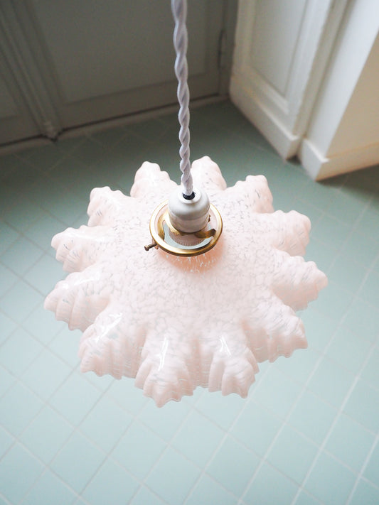Suspension vintage verre de Clichy - forme drapé – moucheté rose + fil en tissu tosadé neuf