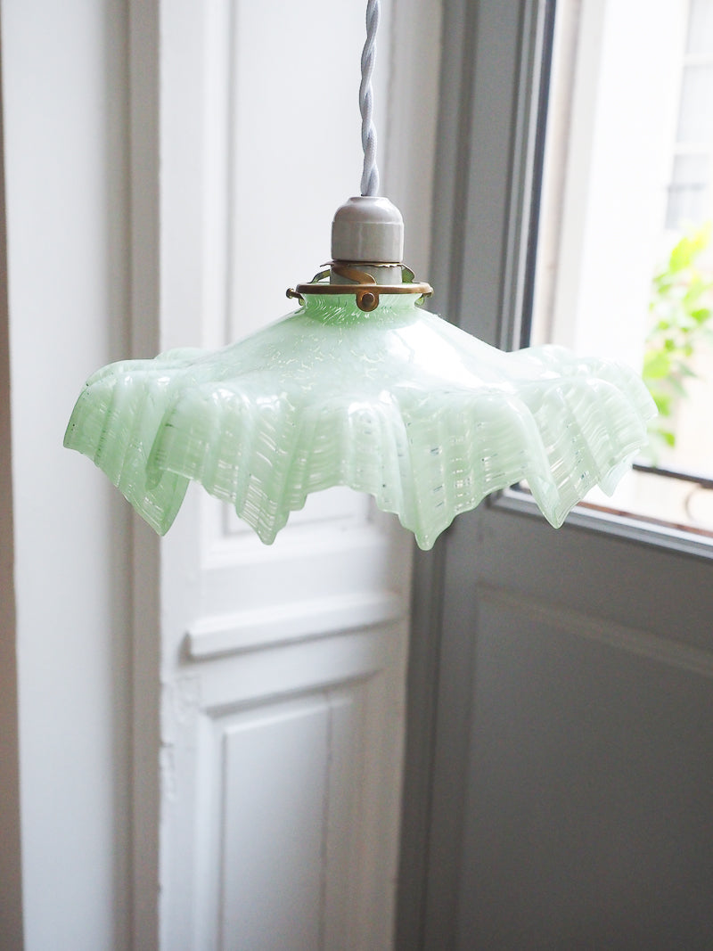 Suspension vintage verre de Clichy - forme drapé – moucheté vert + fil en tissu tosadé neuf