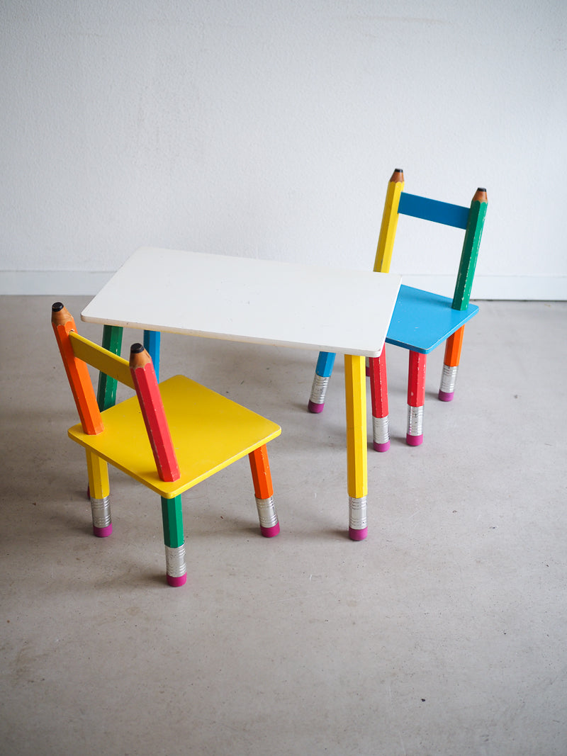 Ensemble table et chaises crayons pour enfant