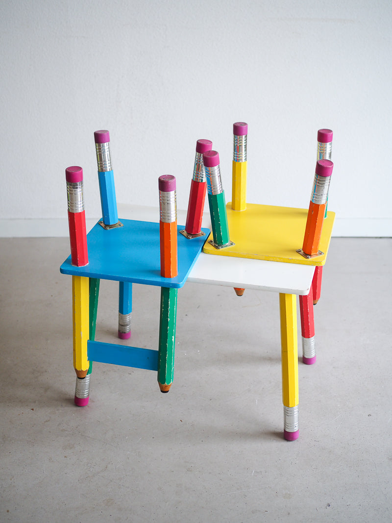 Ensemble table et chaises crayons pour enfant