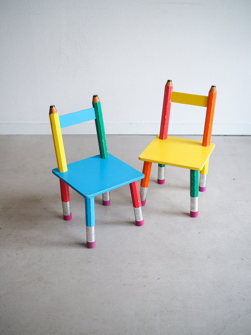 Ensemble table et chaises crayons pour enfant