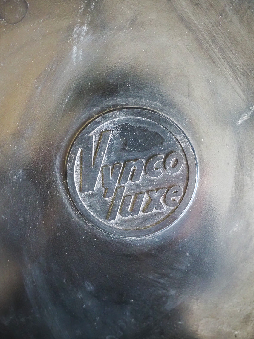 Paire tabourets Vynco Lux vintage en forme de capsule