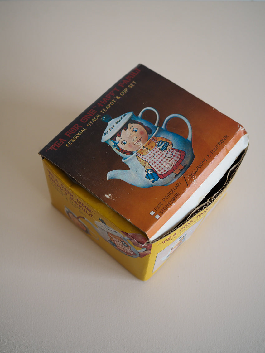 Théière individuelle vintage avec sa tasse maman