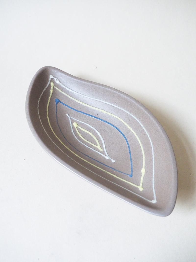 Grand vide-poche allongé en forme de feuille - céramique vintage