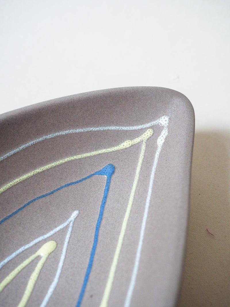 Grand vide-poche allongé en forme de feuille - céramique vintage