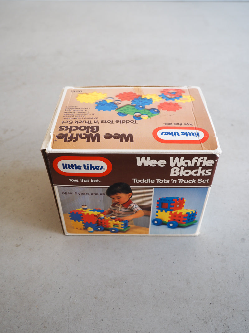 Jeu Wee Waffle Blocks et personnages oeuf Little Tikes