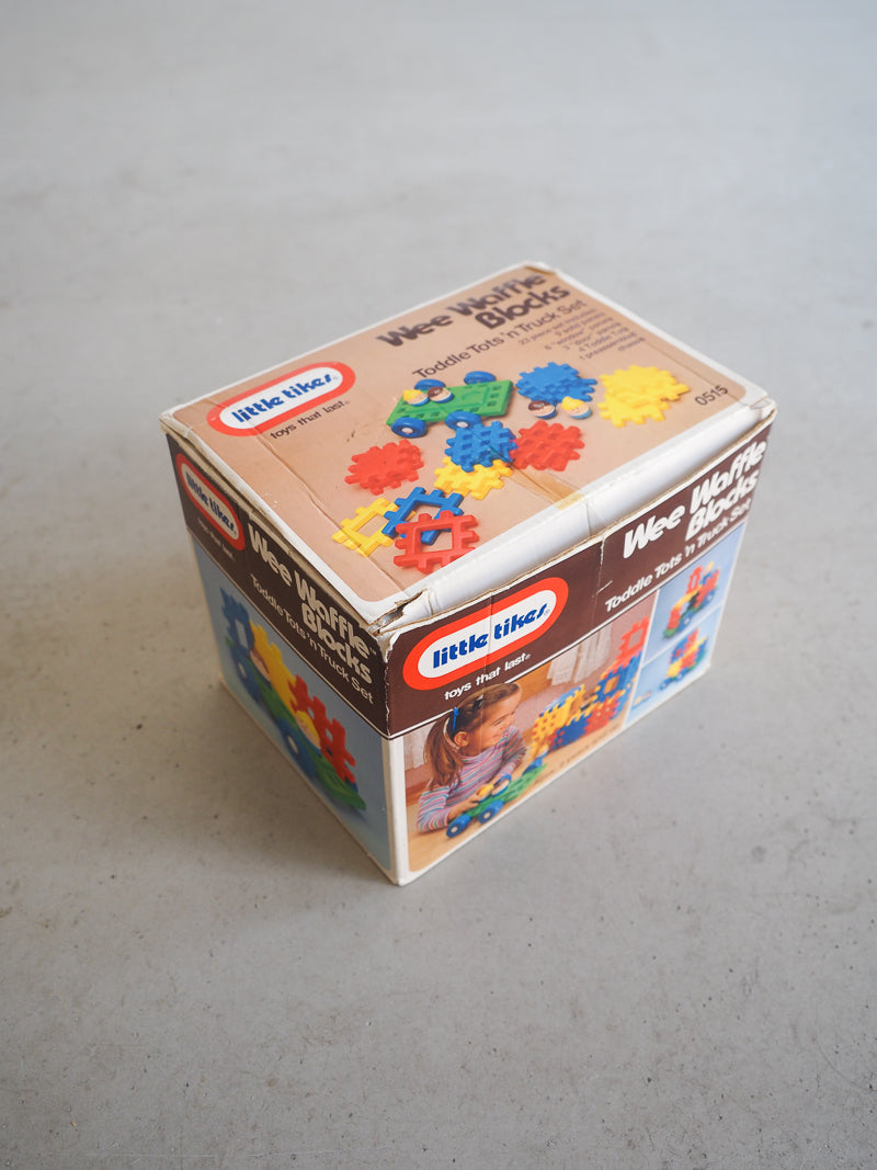 Jeu Wee Waffle Blocks et personnages oeuf Little Tikes